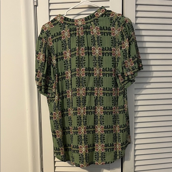 LOFT Green Puff Pleated Sleeve Tiled Vine Shirt - Picture 2 of 5